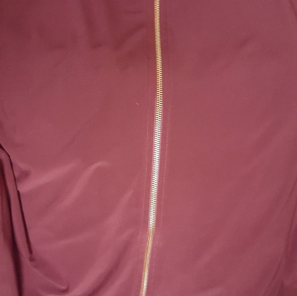 Pretty wine party dress. New with tags. - Picture 5 of 5